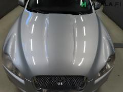 Kuva 1: konepelti, Jaguar XF 2.7D Sed