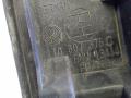 takapuskurin kiinnike muovi oikea 1T0807376C Volkswagen Touran 1.4 TSI Trend -07
