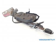 Kuva 1: radioantenni, Nissan King Cab D22 2.5Di 4X4 -06