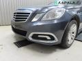 puskuri etu A 212 880 18 40 Mercedes-Benz E 212 220 CDi Sed