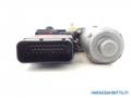 lasinnostimen moottori vasen etu  Volkswagen Passat SYNCRO 2.3-3B-4X4/270  sedan -99