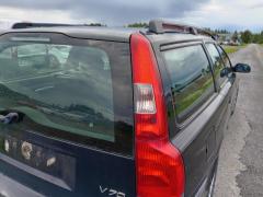 Kuva 1: takavalo oikea ylempi, Volvo V70 2.4 farm. -02