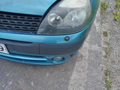 Kuva 1: puskuri etu, Renault Clio 1.2 3ov. -02