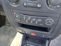 Kuva 1: radio cd dvd, Renault Mgane 1.4 3ov. HB-03