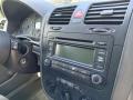 Kuva 1: radio cd dvd, Volkswagen Golf V 2.0 TDI 5ov. HB -05