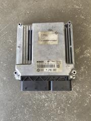 Kuva 1: ohjausboksi ECU, BMW 5 E60 61 02-10