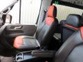 Kuva 2: sisusta, Volkswagen Crafter 2.0 TDi 4Motion Bussi