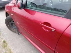 Kuva 1: vasen etuovi, Peugeot 307 1.6 farm. -06