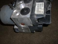 Kuva 1: abs hydraulipumppu, Nissan Primera