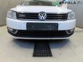 puskuri etu 3AA 807 217 H Volkswagen Passat (B7) 1.6 TDi Farm 