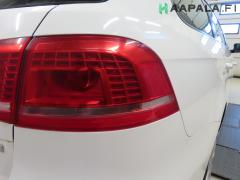 Kuva 1: takavalo oikea, Volkswagen Passat (B7) 1.6 TDi Farm