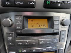 Kuva 1: radio, Toyota Avensis (T25) 2.0 D-4D Farm