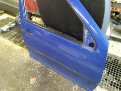 Kuva 1: oikea etuovi, Volkswagen Golf IV 1.6 4D Hatchback -98