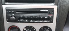 Kuva 1: radio, Opel Astra G 2003