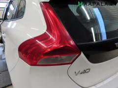 Kuva 1: takavalo vasen, Volvo V40 1.6 D2