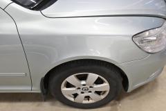 Kuva 1: lokasuoja etu oikea, Skoda Octavia 2009 II 1.4L