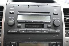 Kuva 1: radio cd dvd, Toyota Landcruiser J120 2004