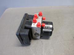 Kuva 1: abs hydraulipumppu, Volkswagen Jetta 1.9 TDI 77 kW