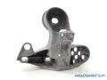 moottorin kiinnike vasen  Volkswagen Passat SYNCRO 2.3-3B-4X4/270  sedan -99