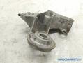 moottorin kiinnike oikea  Volkswagen Passat SYNCRO 2.3-3B-4X4/270  sedan -99