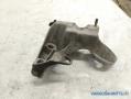 moottorin kiinnike oikea  Volkswagen Passat SYNCRO 2.3-3B-4X4/270  sedan -99