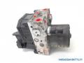 ABS-yksikkö 44050-05080 Toyota Avensis 2,2 D-4D  farmari -06 