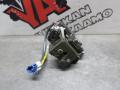 lukko/takakannen lukko  Toyota Avensis T25 1.8i farmari