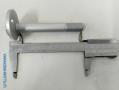 Alatukivarren säätöpultti. Uusi! 48190-35020, 48190-35010 Toyota Hilux