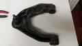 ylätukivarsi etu oikea 4WD 2002-2006   Nissan King Cab D22 4WD 2002-2006