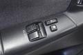 katkaisijapaneeli shklasi Vasen etu NMT Toyota Corolla 2003 E120 1.6 Bensa Farmari (NMT)