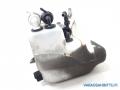 pesusäiliö tuulilasi&valot  85315-05100, 85330-05030, 85330-05031, 85316-05070 Toyota Avensis 1,8VVT-i  farmari -02 