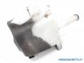 pesusäiliö tuulilasi&valot  85315-05100, 85330-05030, 85330-05031, 85316-05070 Toyota Avensis 1,8VVT-i  farmari -02 