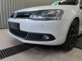 puskuri etu 5C6807217B, 5C6807217G Volkswagen Jetta VI 1.4 TSI Hybrid