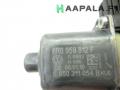 lasinnostimen moottori oikea taka 6R0959812N Volkswagen Polo (6R) 1.2 TSI 5/HB