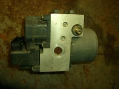 Kuva 1: abs hydraulipumppu, Nissan Primera