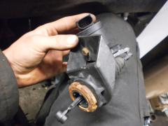 Kuva 1: kaasusdin potentiometri, Mercedes-Benz Sprinter (w901-905) 95-07