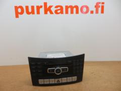 Kuva 1: radio, Mercedes-Benz E 212 300 BlueTec Hybrid Sed