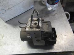 Kuva 1: abs hydraulipumppu, Nissan Primera 1,6 -98