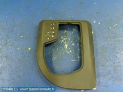 Kuva 1: Vaihdekepin suojus, Bmw 5 e60 61 sed tou 02-10