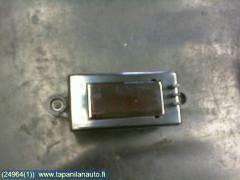 Kuva 1: Mittaristo kello, Kia sorento 03-09