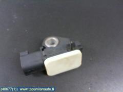 Kuva 1: Airbag tunnistin, Volvo v70 08-13