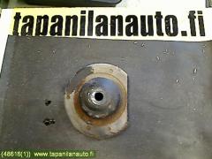 Kuva 1: Iskunvaimennin etu, Renault trafic 02->>