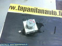 Kuva 1: Abs hydraulikoneisto, Mini cooper countrym r60 11->>