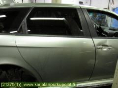 Kuva 1: Ovi taka oikea, Alfa 156