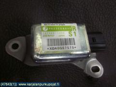 Kuva 1: Airbag etutunnistin oikea, Subaru forester sg 06-08