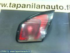 Kuva 1: Takavalo takakansi oikea, Nissan primera 00-01