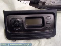 Kuva 1: Radio cd kyttpaneeli, Toyota yaris verso 00-05