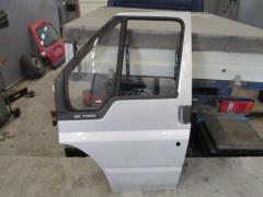 Kuva 1: vasen etuovi, Ford Transit 2,4 TD