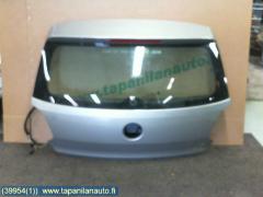 Kuva 1: Takakansi cc combi-coupe, Volkswagen (VW) polo 10->>