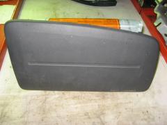 Kuva 1: air-bag matkust.tyyny, Nissan Primera P11 1.6i 16V 5 HB